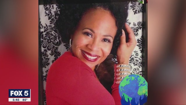 Atlanta college alumni cheer up mother of coronavirus victim