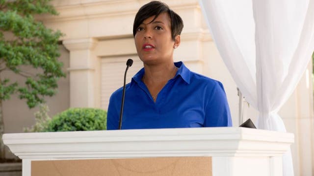 Atlanta mayor giving hazard pay to city employees