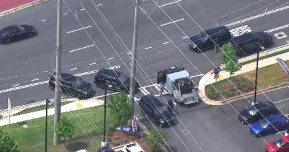 Cobb Parkway reopens after suspicious package found | FOX 5 Atlanta