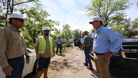 Gov. Brian Kemp tours storm-damaged towns in south Georgia