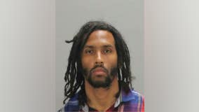 Sheriff: Suspected child molester tried jump out window to escape deputies