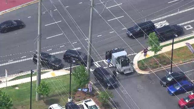 Cobb Parkway reopens after suspicious package found