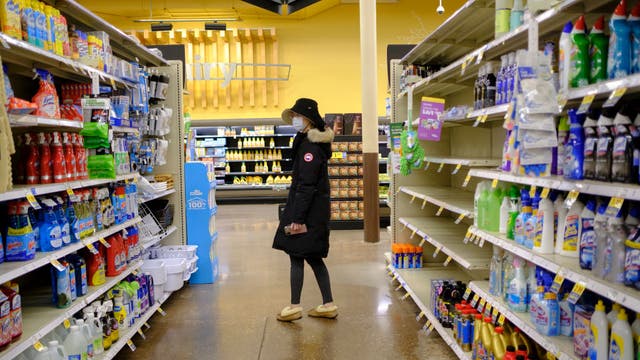Kroger limiting number of customers allowed in store