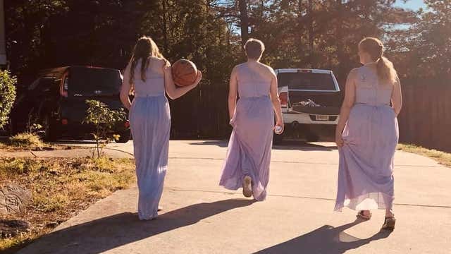 Bridesmaids rock their dresses for Georgia bride after coronavirus cancels wedding