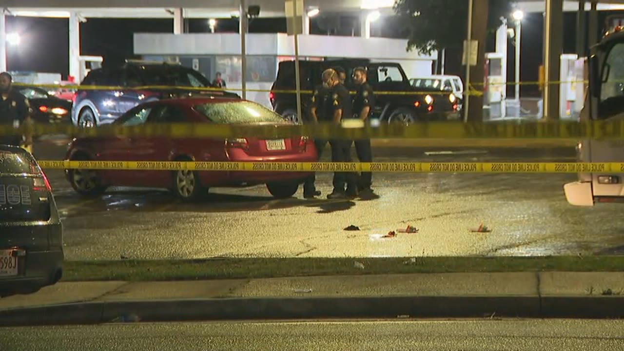 Police: Woman Killed, Sister Injured In Shooting At Atlanta Parking Lot ...