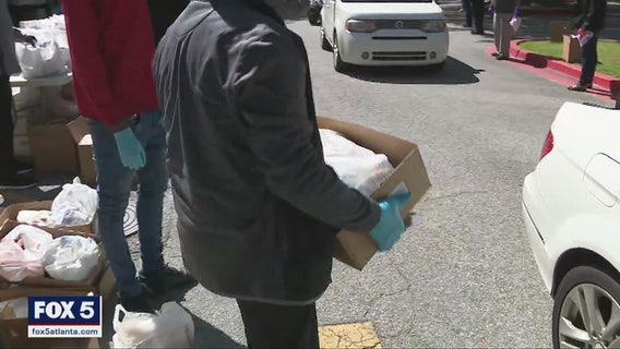 South Fulton officials distribute food to people in need