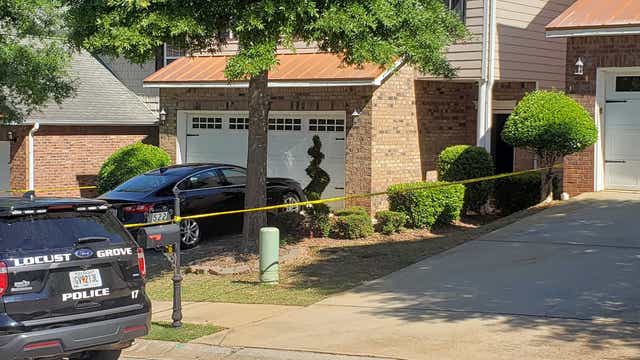 Suspect in custody after hostage situation in Locust Grove