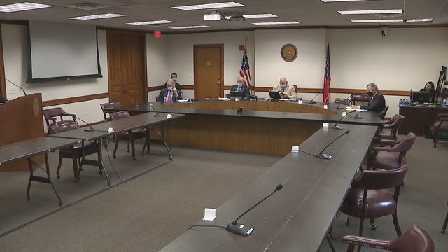 Senators hold first in-person meeting at State Capitol since March