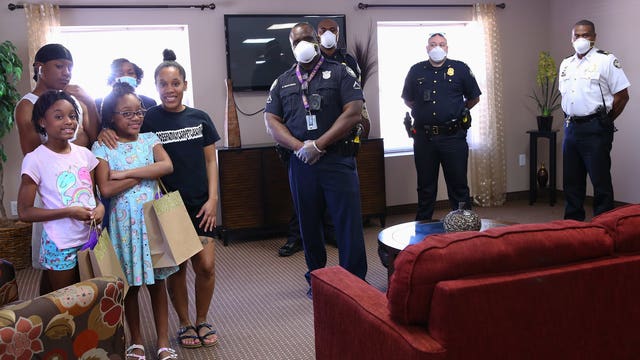APD officer using hazard pay to help Atlanta students succeed