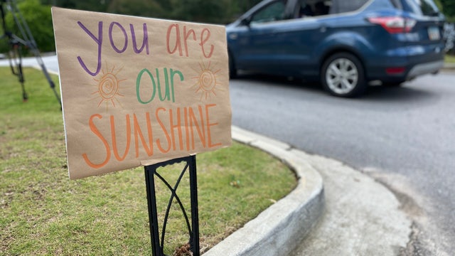 Athens nonprofit brings joy to families with 1970s-themed parade