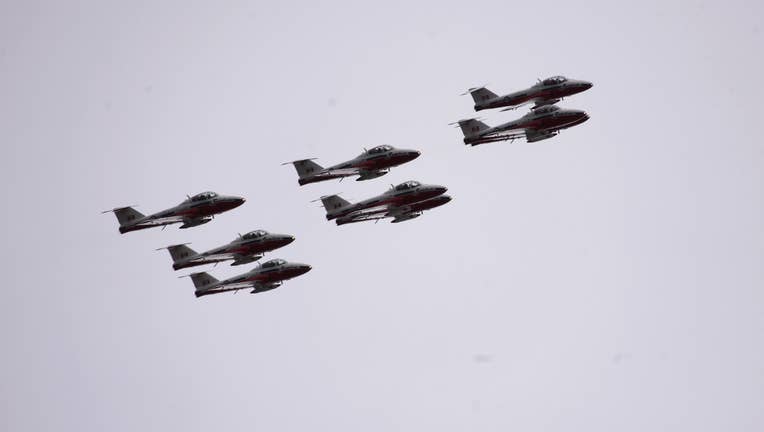 Canadian Forces Snowbirds Salute Canadians Fighting Against COVID-19 Spread