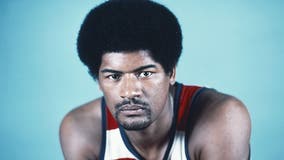 Basketball Hall of Famer Wes Unseld dead at 74, family says