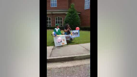 Big Miller Grove Baptist Church holds parade for congregation's graduates
