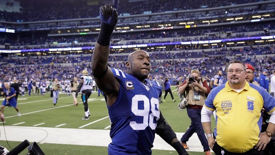 McNair High School alum going into Colts' Ring of Honor