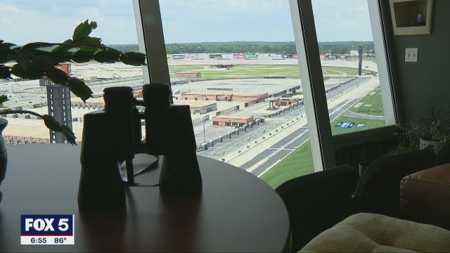 Condo owners have great view of otherwise fan-free races