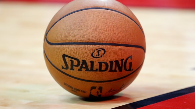 AP source: NBA owners approve 22-team season restart plan