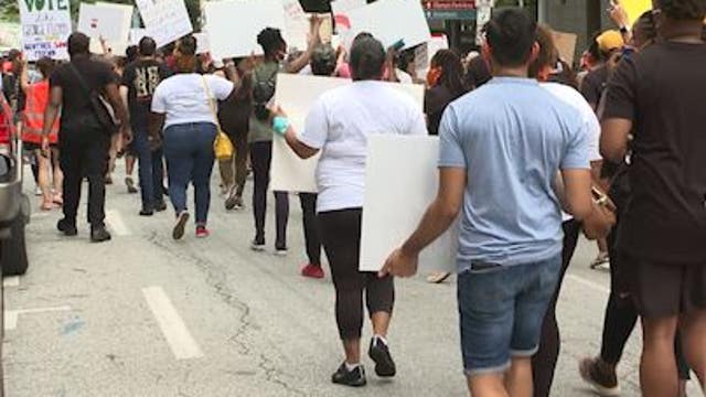Georgia teachers fed up, march to State Capitol demanding changes