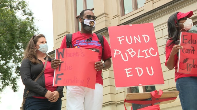 Georgia teachers ask state lawmakers to preserve education funding