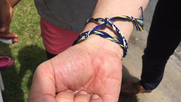 bracelets to help those in Minneapolis