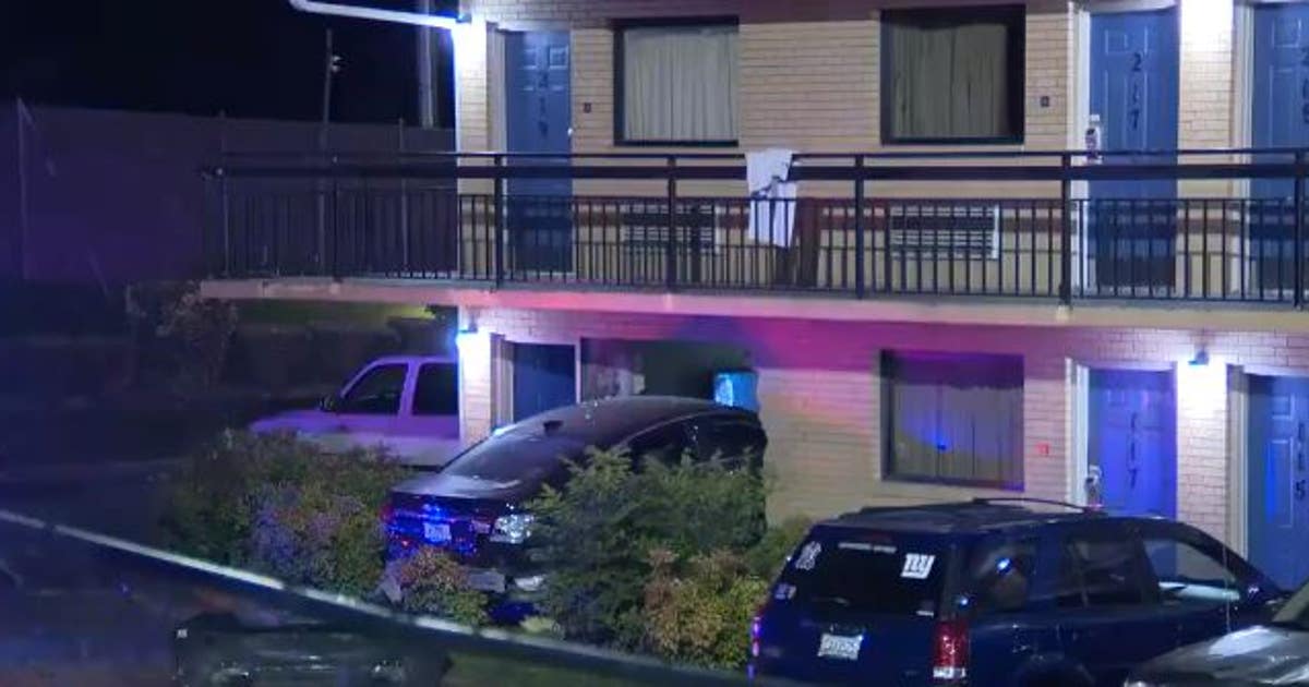 Police: Shooting victim drives car into Clayton County motel | FOX 5 ...