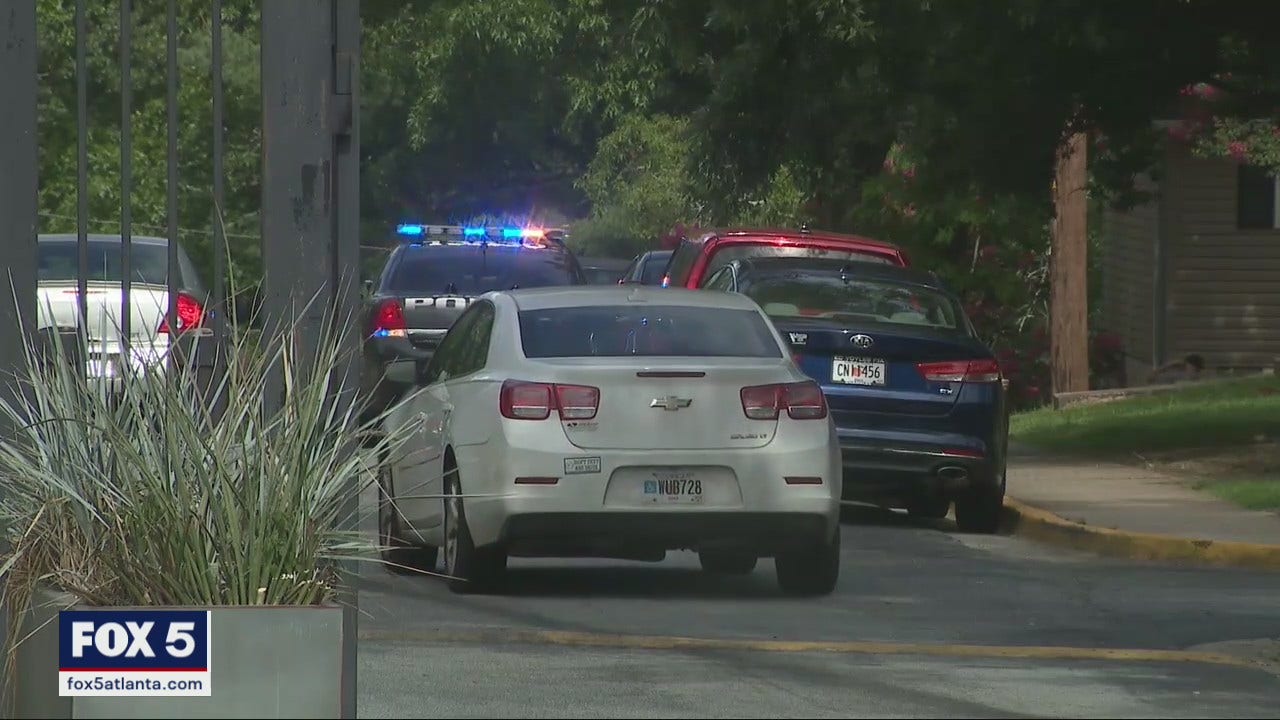 2 shot in DeKalb County apartment