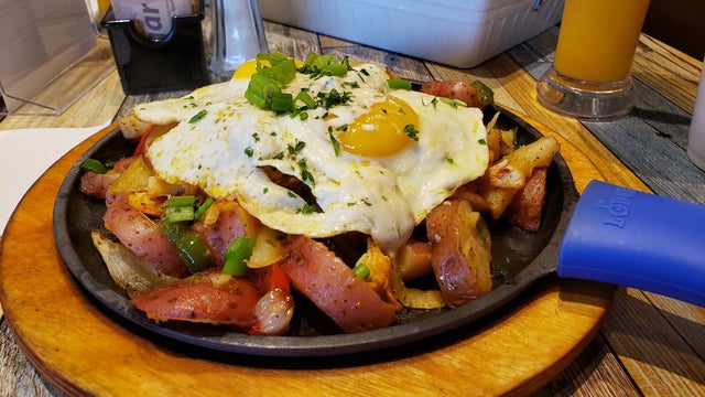 Celebrating 'Monday Brunch' at Gocha’s Breakfast Bar