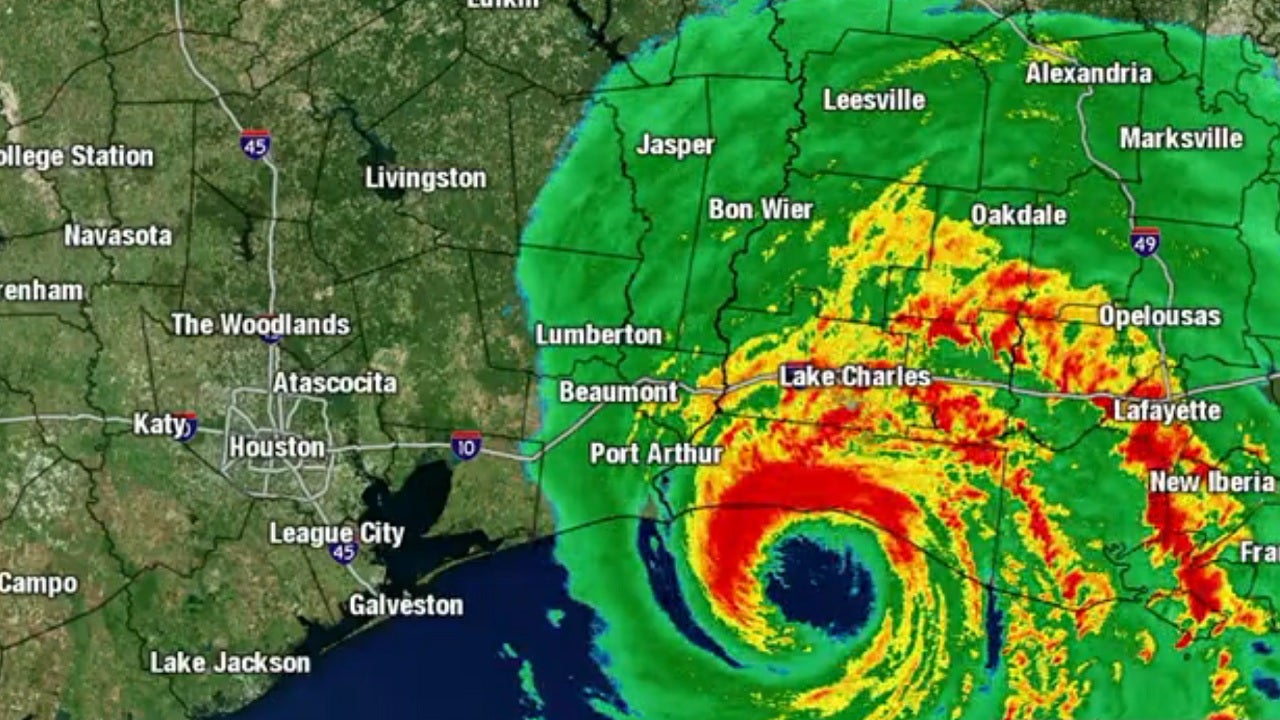 FOX 5 Storm Team Northern eyewall of catastrophic category 4 Hurricane