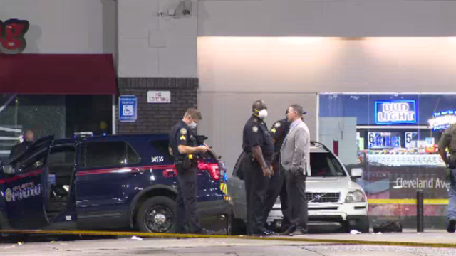 Police: 2 men shot at southwest Atlanta gas station