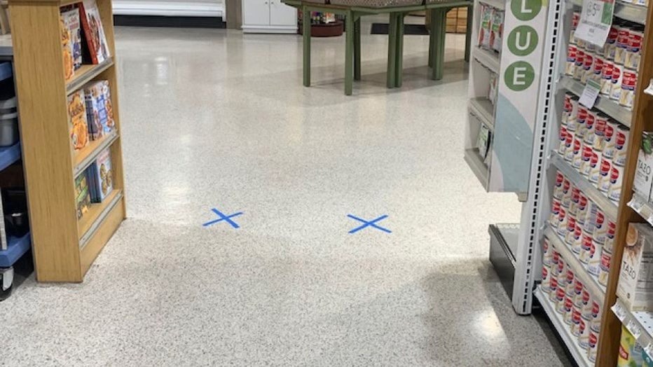 publix-one-way-aisle.jpg