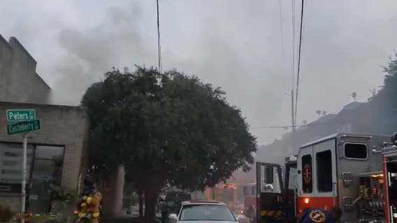 Man jumps out window to escape fire in Castleberry Hills neighborhood