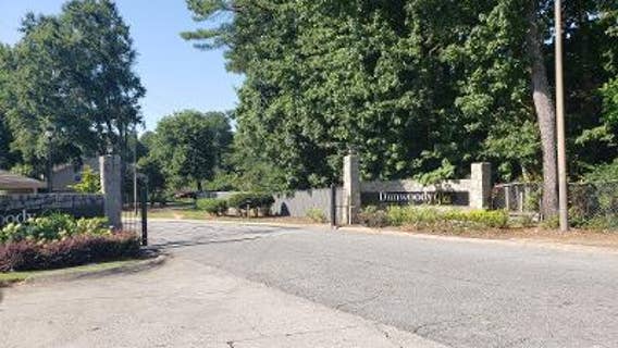 Police: Mother, daughter shot and killed in Dunwoody; gunman in custody