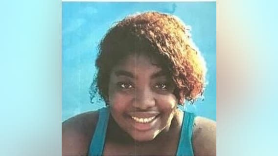 Palmetto police search for teenage runaway