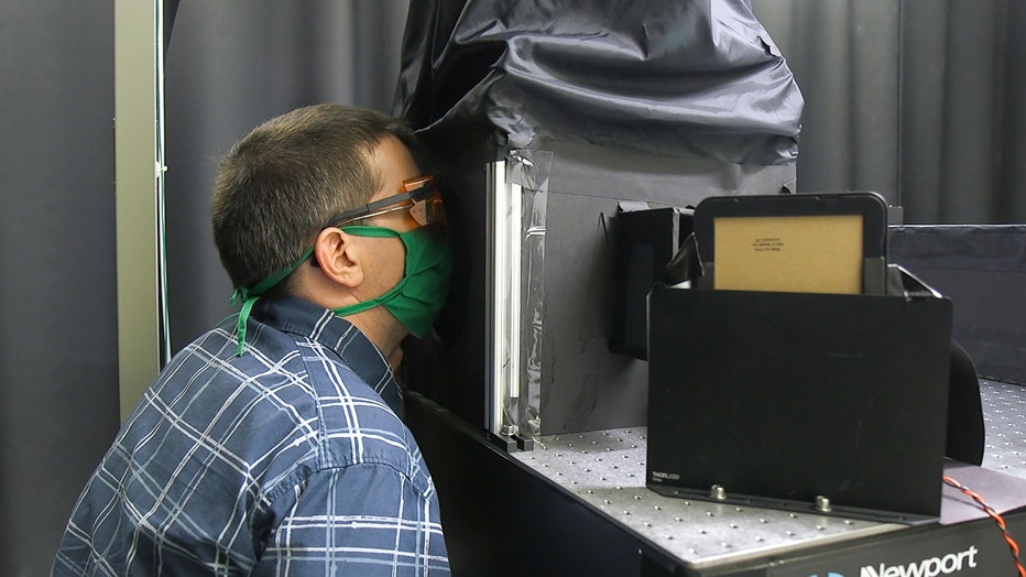 20200711_covid_masktest_laser_01.jpg