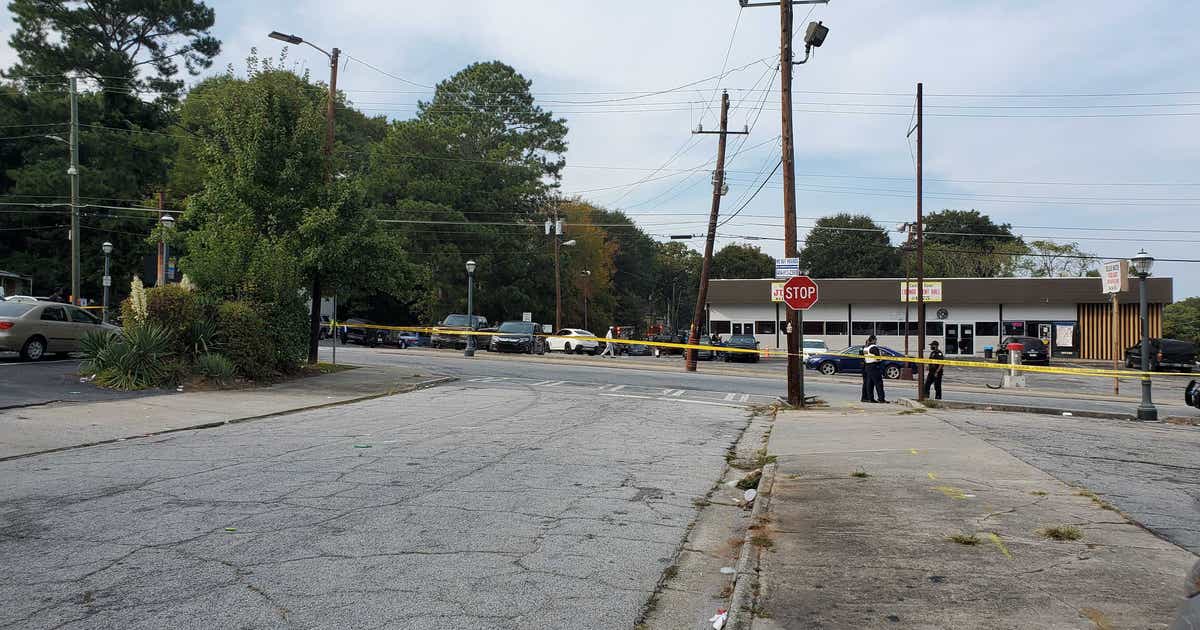 1 dead, 5 injured in shooting at NW Atlanta convenience store | FOX 5 ...