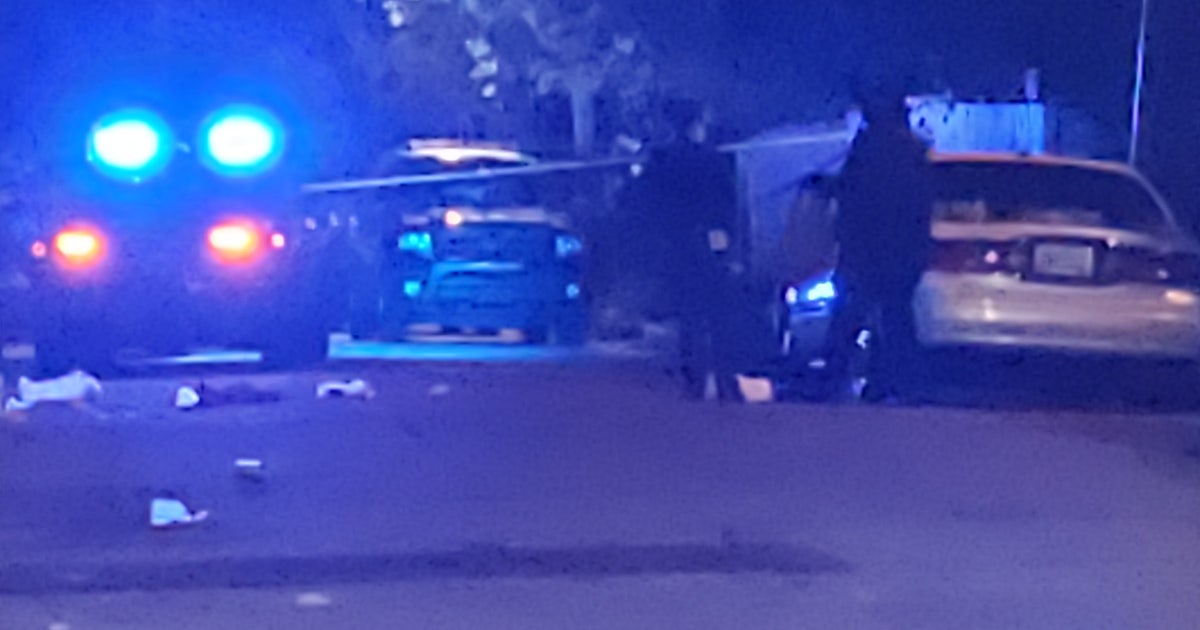 Triple shooting in SW Atlanta leaves 2 dead | FOX 5 Atlanta