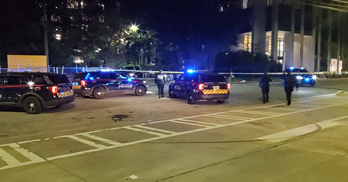 Heavy police presence at apparent shooting scene in NW Atlanta | FOX 5 ...