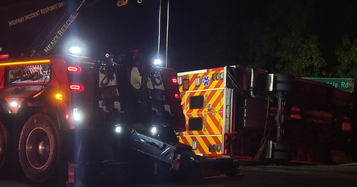 5 injured in crash, ambulance rollover in Clayton County | FOX 5 Atlanta