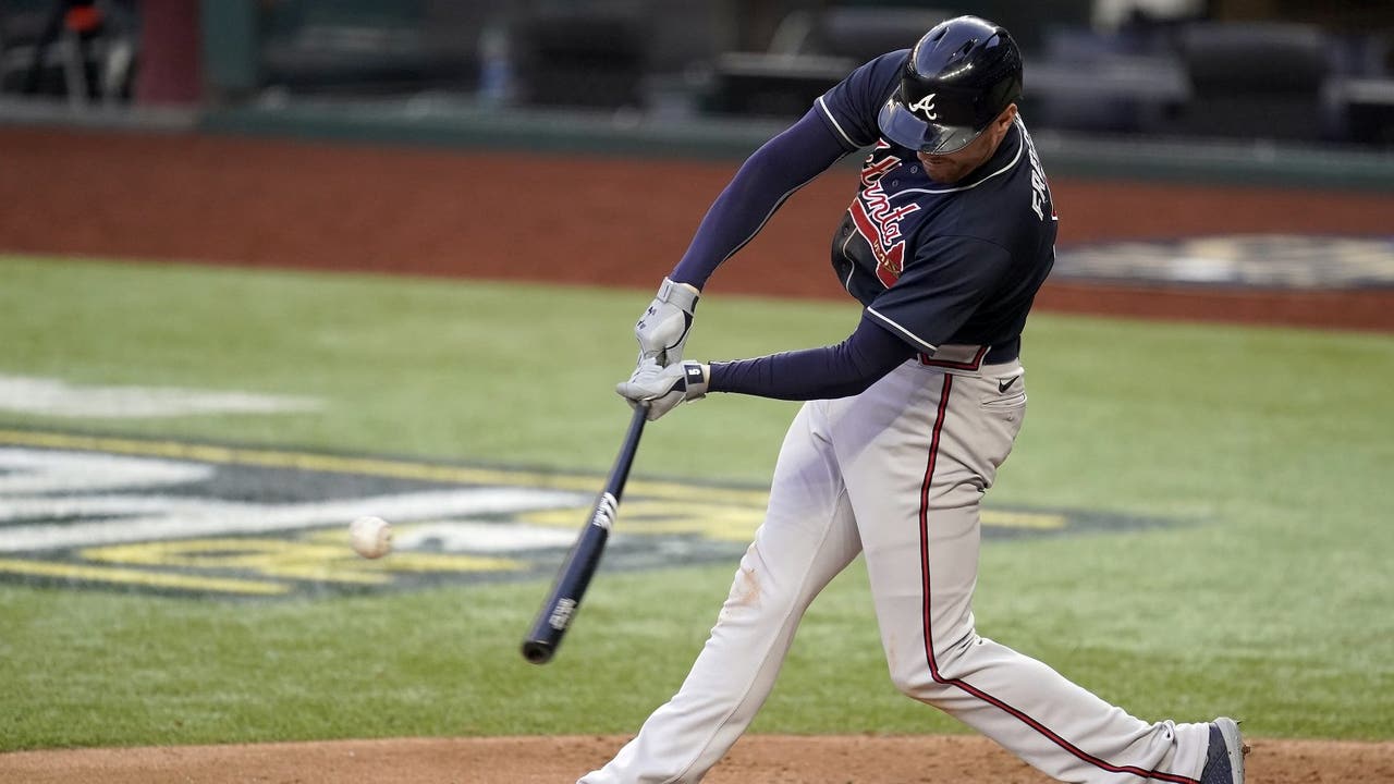 Albies, Freeman go deep in 7th, Braves win series over Miami