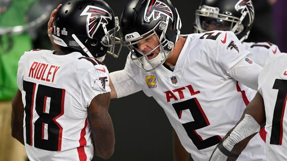 Falcons win their first game of the season, dominate Vikings 40-23