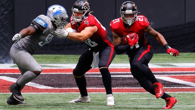 Defense gives up last second TD, Falcons fall to Lions 23-22