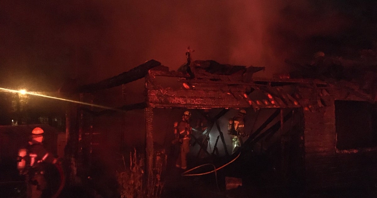 Early morning fire destroys empty Gwinnett County home | FOX 5 Atlanta