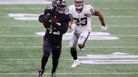Jones returns pick for TD, Falcons rout Carr, Raiders 43-6