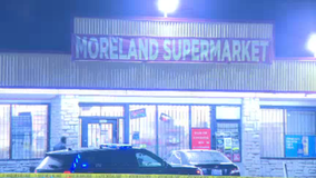 Man shot in head at southeast Atlanta grocery store dies, police say