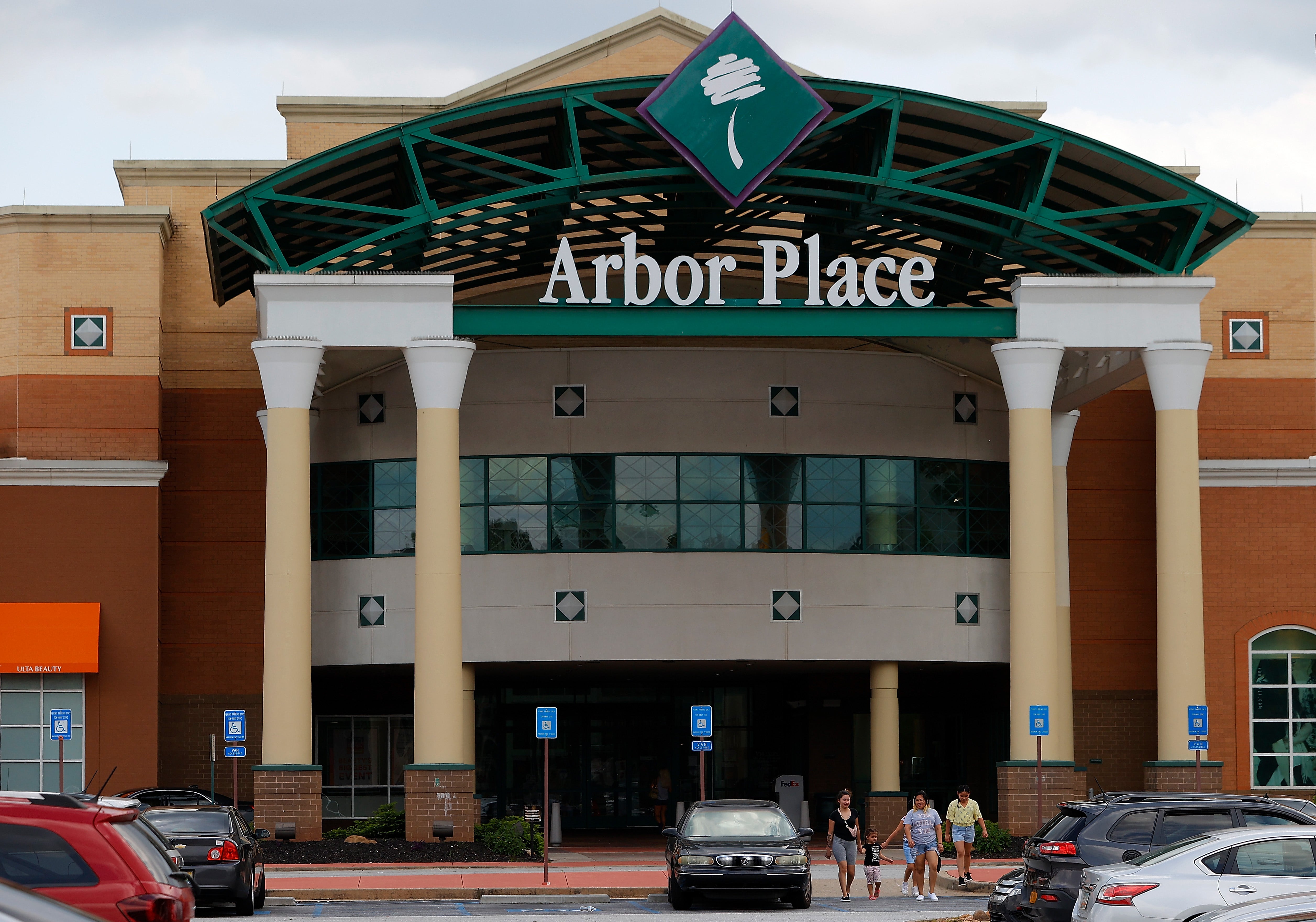 Arbor Place Mall raid: 16 stores caught selling fake goods