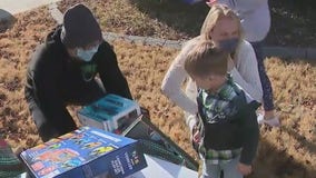 Exotic car club surprises family with special Christmas delivery