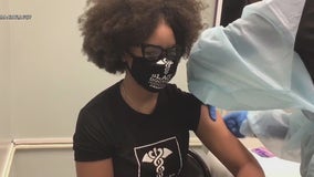 17-year-old frontline volunteer gets COVID-19 vaccine