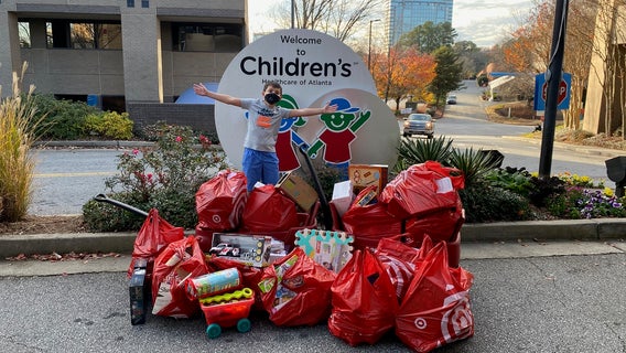 Fourth grader raises over $2,000 to buy Christmas presents for kids in hospital