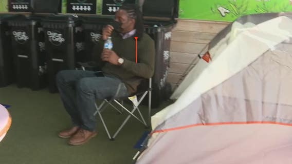 Man sleeps in doughnut shop to help underprivileged kids get hygiene products