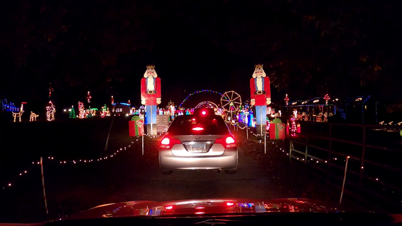 Georgia family's Christmas lights tradition busier than ever during pandemic