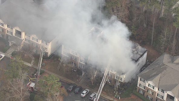 Lithonia apartment fire